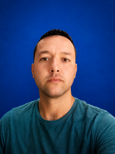 Luis Adrián Mora Ramírez
